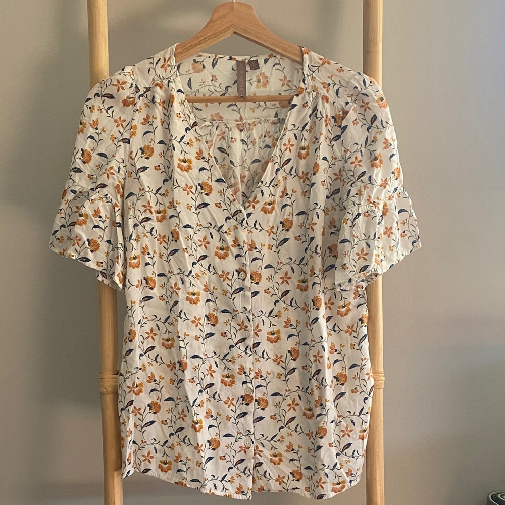 Chic Floral V-Neck Blouse - White and Orange